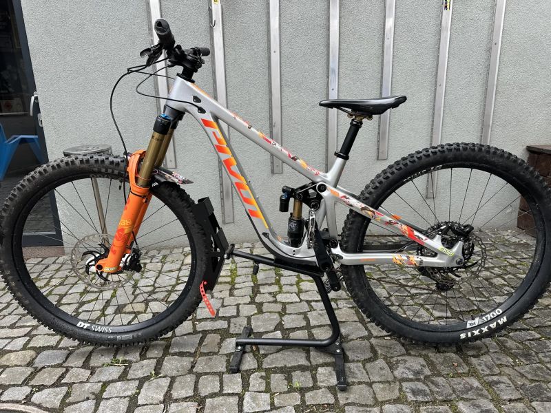 Pivot Firebird - rámový set!