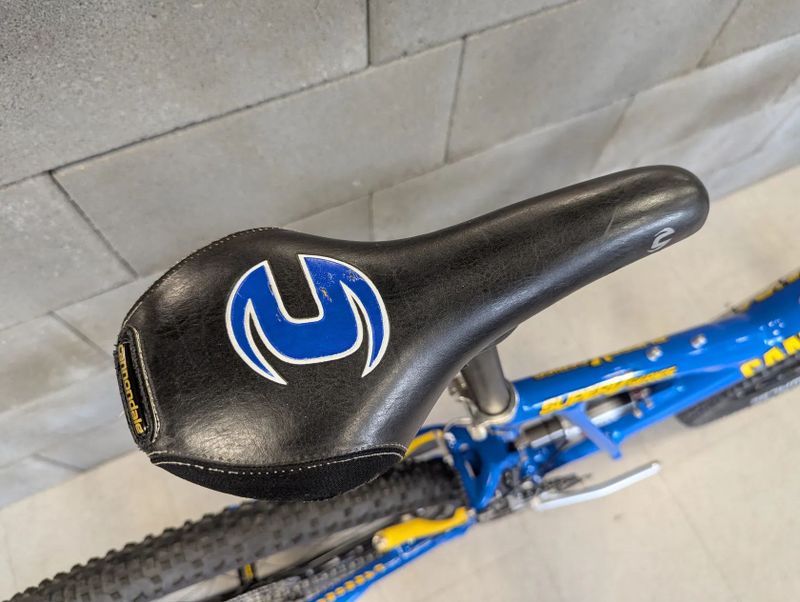 Cannondale Super V 2000, velikost M, Volvo, rok 1999, CODA, po repasi, původní osazení