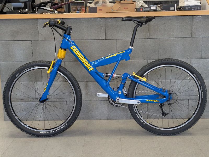 Cannondale Super V 2000, velikost M, Volvo, rok 1999, CODA, po repasi, původní osazení