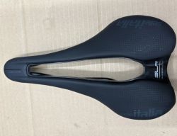 sedlo - Selle Italia SLR Boost Superflow L3 - černé 185g