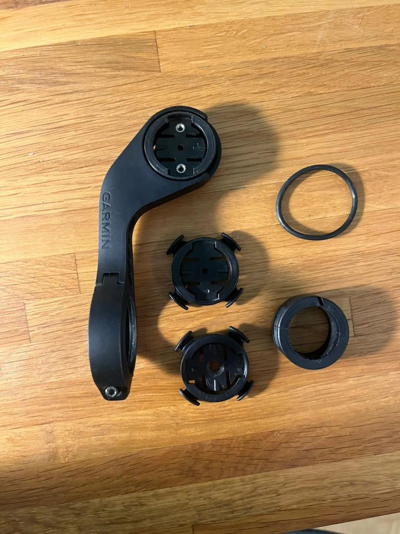 Oficiální držák na Garmin cyklopočítač