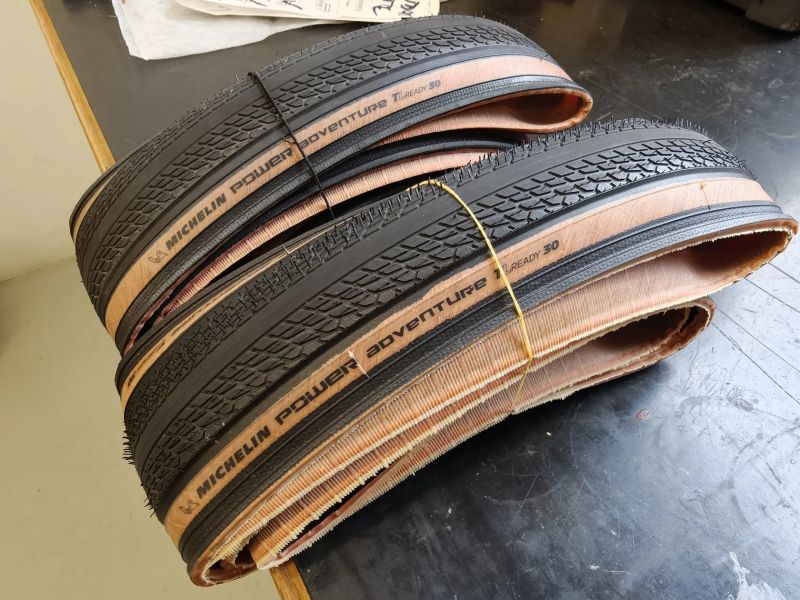 Michelin Power Adventure TS TLR Competition Line 700x30C gravel plášť kevlar Classic