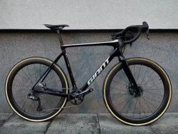 Giant TCX Advanced Pro 2