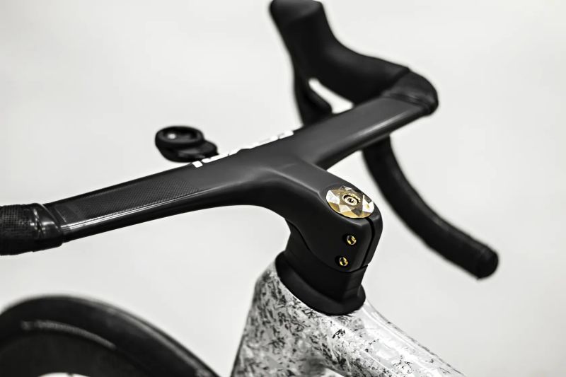 Specialized S-Works Tarmac SL8, Sram Red AXS2x12, Powermeter, Mavic Limited Edition