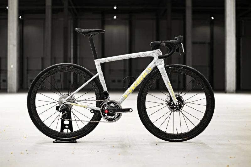 Specialized S-Works Tarmac SL8, Sram Red AXS2x12, Powermeter, Mavic Limited Edition