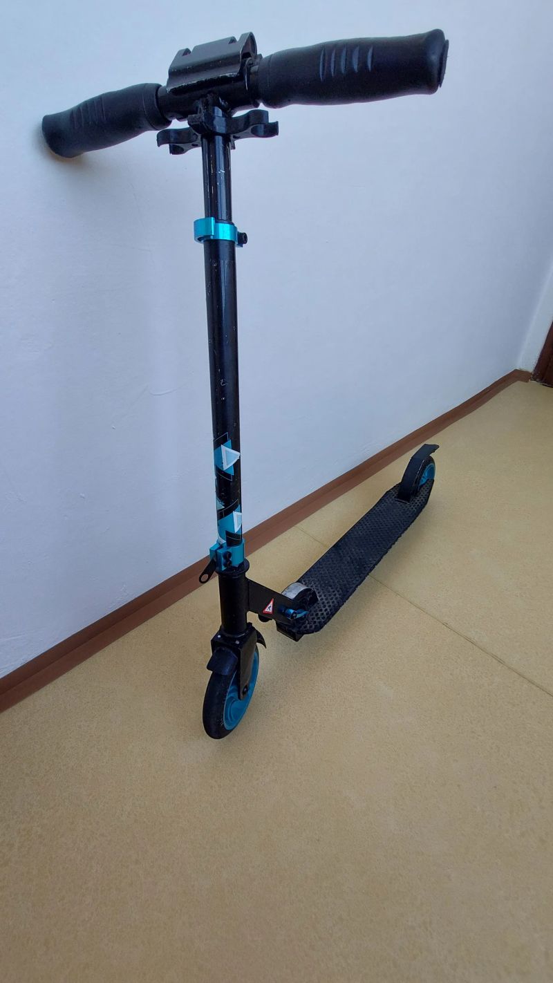 Skládací koloběžka Delta-Sport (Lidl)