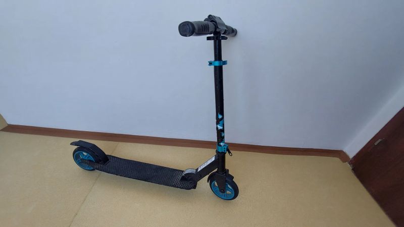 Skládací koloběžka Delta-Sport (Lidl)