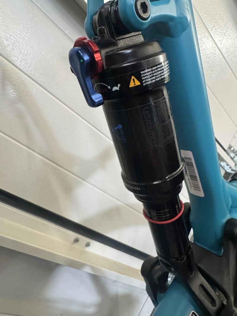 Superior eXF 919 (2020) – celoodpružené elektrokolo, Shimano E8000, 2967 km