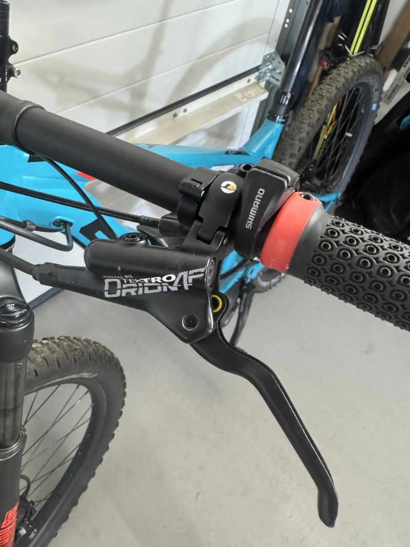 Superior eXF 919 (2020) – celoodpružené elektrokolo, Shimano E8000, 2967 km