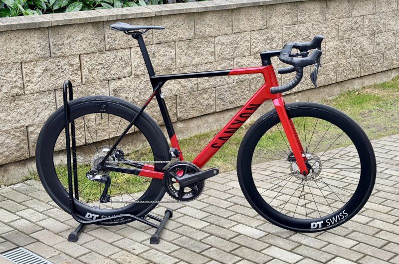 Canyon Ultimate CF SL 8 AERO, Dt Swiss 1100, Di2, wattmetr, vel. L, 7.1kg