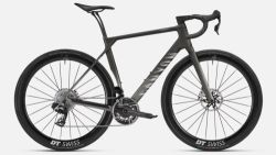 Prodám špičkový zánovní Canyon Endurace CFR Sram Red AXS / sleva 60.000 Kč / najeto pouhých 500 km