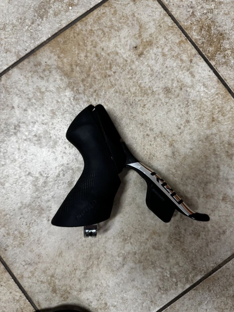 Gravel rámová sada TREK Checkmate SLR včetně příslušenství