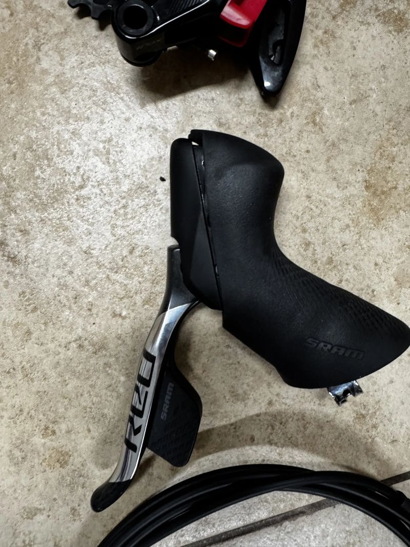 Gravel rámová sada TREK Checkmate SLR včetně příslušenství