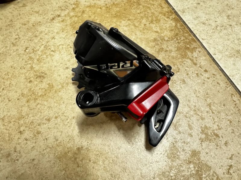 Gravel rámová sada TREK Checkmate SLR včetně příslušenství