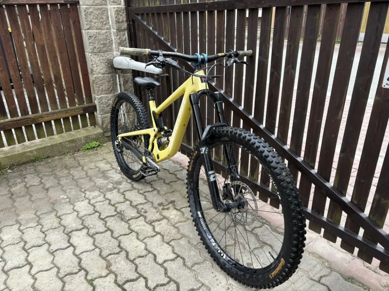 Santa Cruz MegaTower CC 