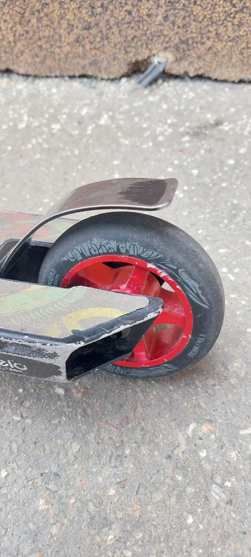 OXELO Scooters freestyle koloběžka, kolečka 100mm/88A