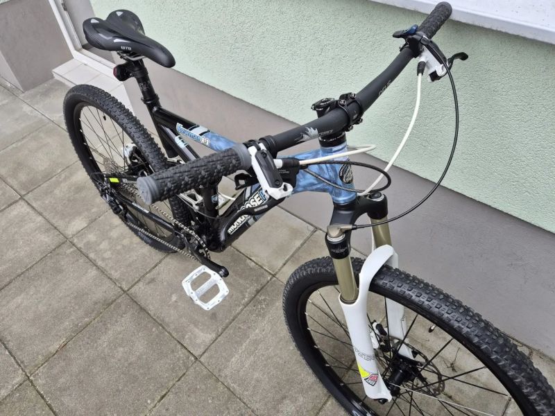 Celoodpružené kolo Mongoose, vel.M, převody 1x10