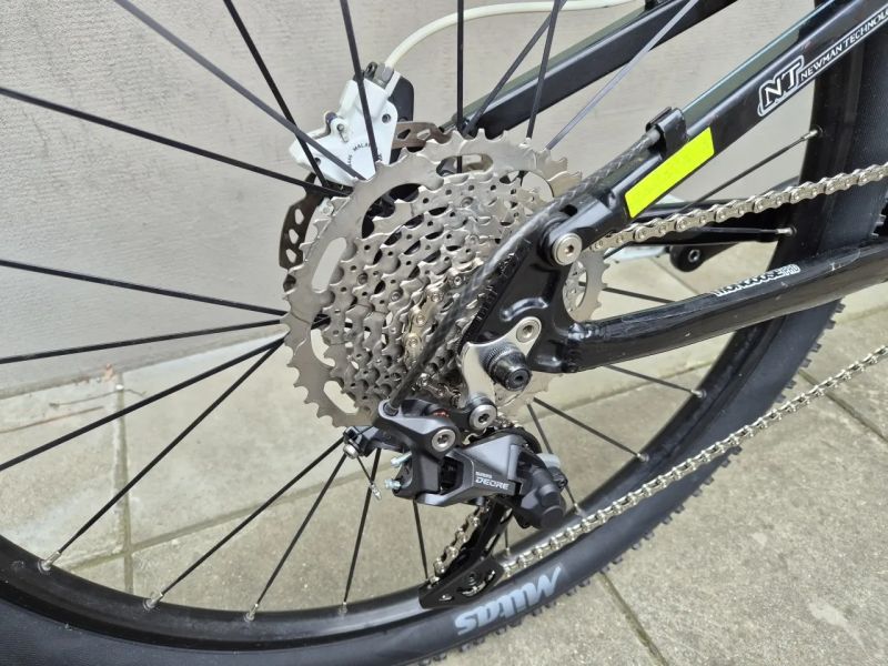 Celoodpružené kolo Mongoose, vel.M, převody 1x10