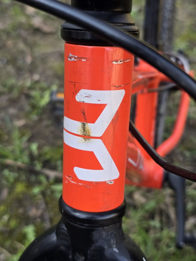 Beany Zero 16 červené – nejlehčí dětské kolo (5,1 kg) 