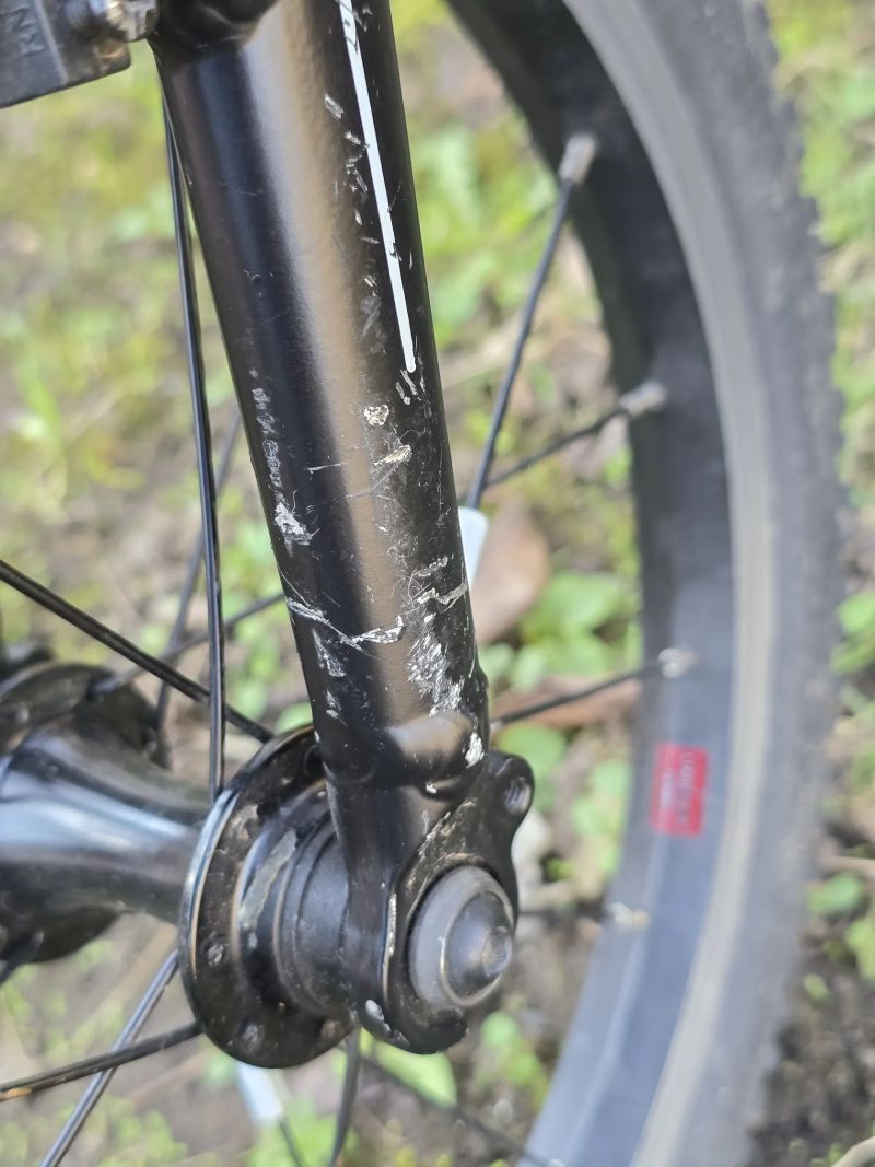 Beany Zero 16 červené – nejlehčí dětské kolo (5,1 kg) 