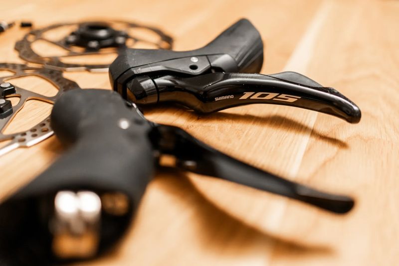 Shimano 105 R7100-komplet sada 12s + set zapletených kol