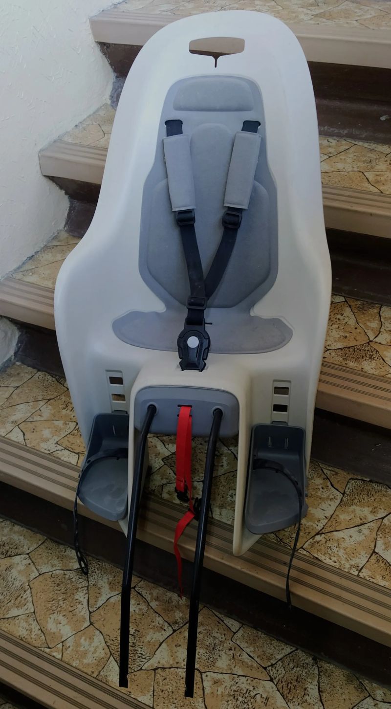 Sedačka z Decathlonu