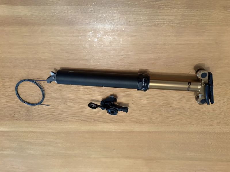 Nová teleskopická sedlovka Fox Transfer, Kashima Coating včetně Fox páčky