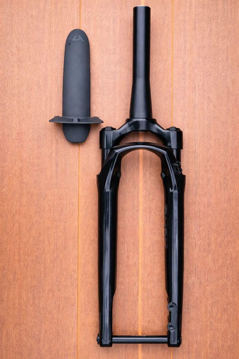 RockShox Rudy 40 mm – sundaná z nového kola (Giant Revolt X)