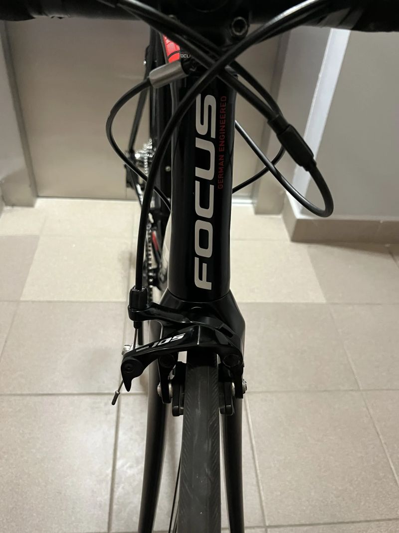 silnička Focus Cayo 2.0 AL, shimano 105 2x11