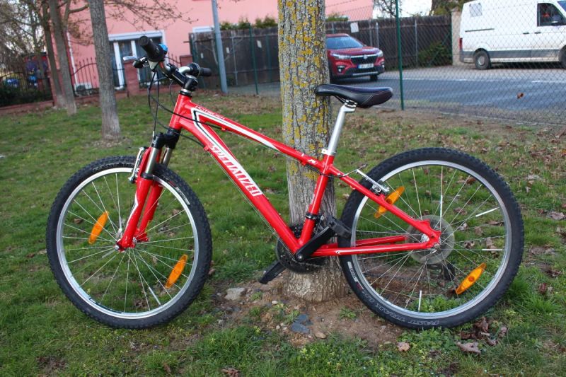 Dětské kolo Specialized Hotrock 24”