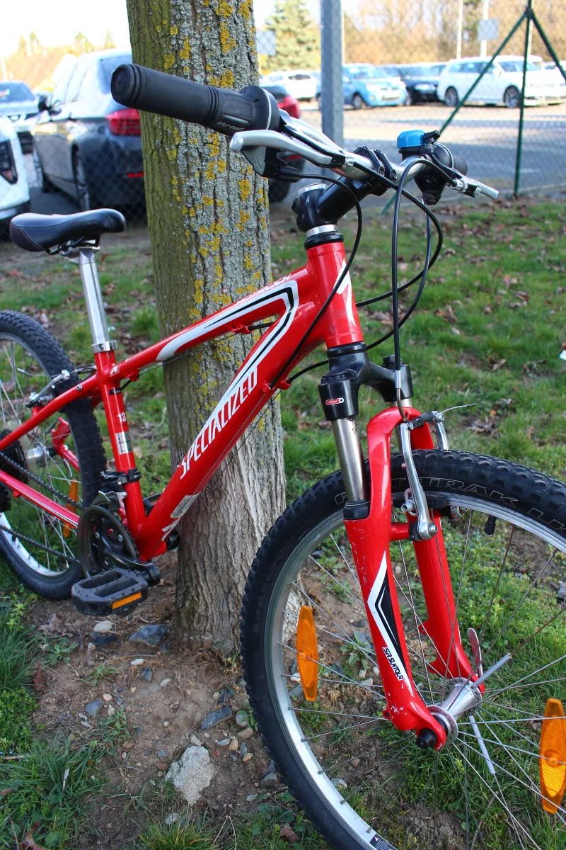 Dětské kolo Specialized Hotrock 24”