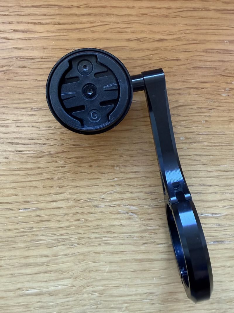 LEZYNE GARMIN/WAHOO GPS FORWARD MOUNT WITH GOPRO — držák pro cyklopočítač 