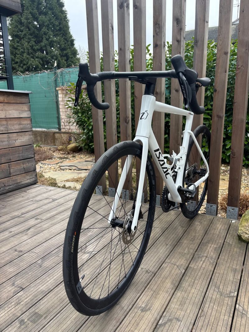 Isaac Boson Mineral White 105 Di2