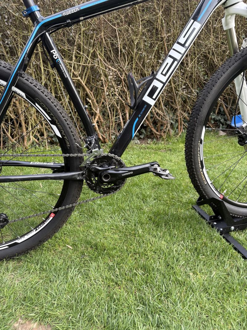 Prodám Pells Razzer 329