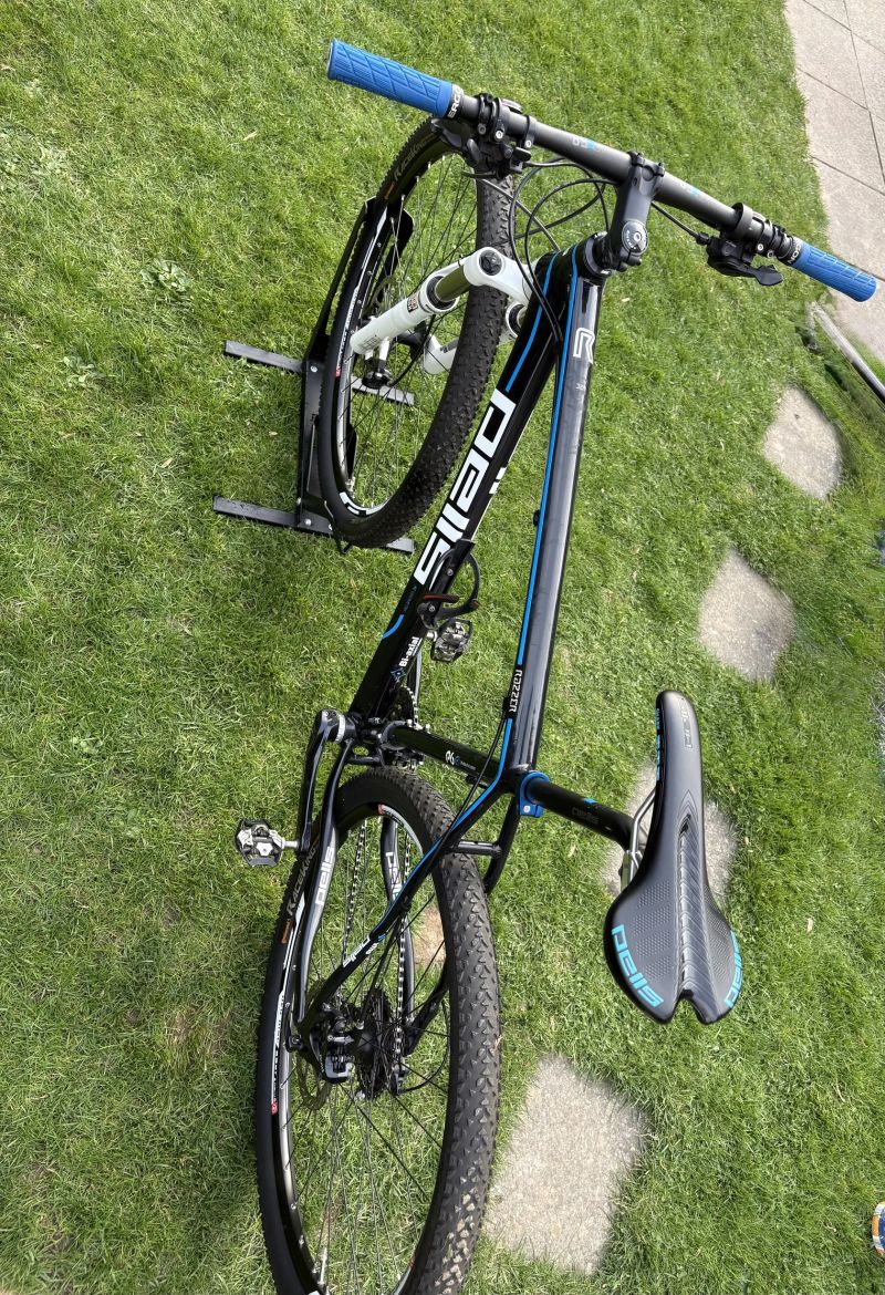 Prodám Pells Razzer 329