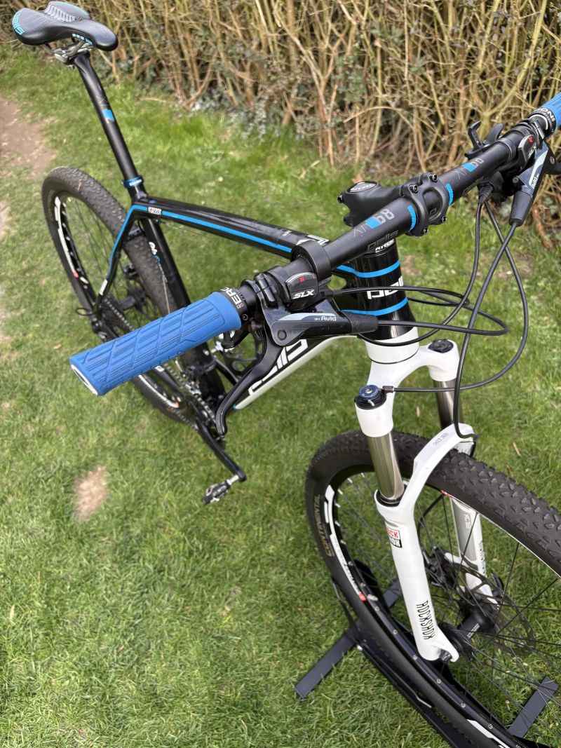 Prodám Pells Razzer 329