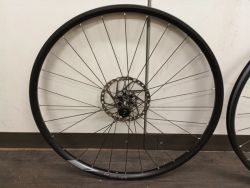 Nová zapletená kola KTM