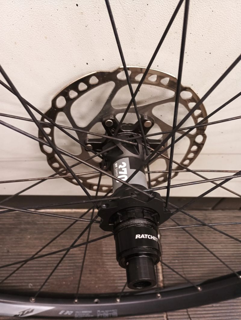 Nová zapletená kola KTM