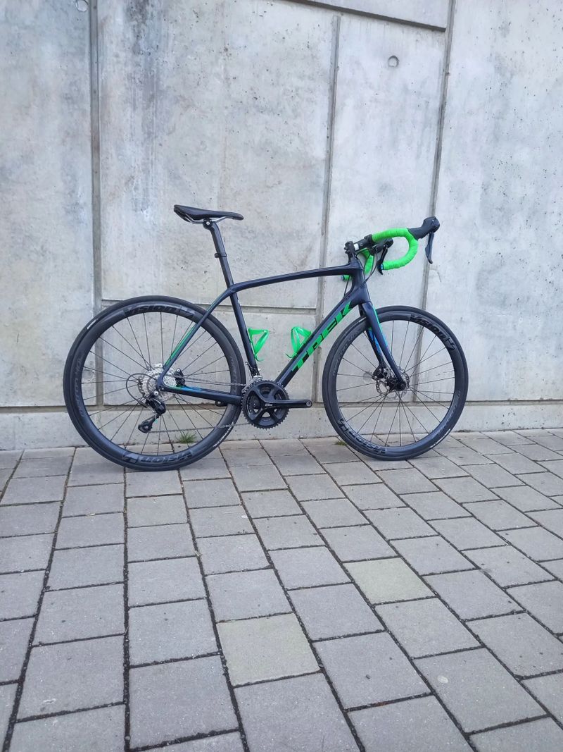 silniční karbonové kolo Trek Domane SL5