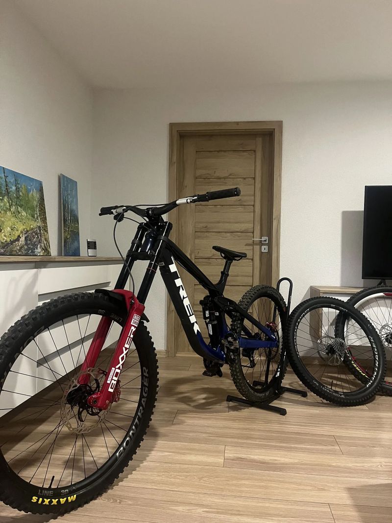 Trek Session custom build 2025