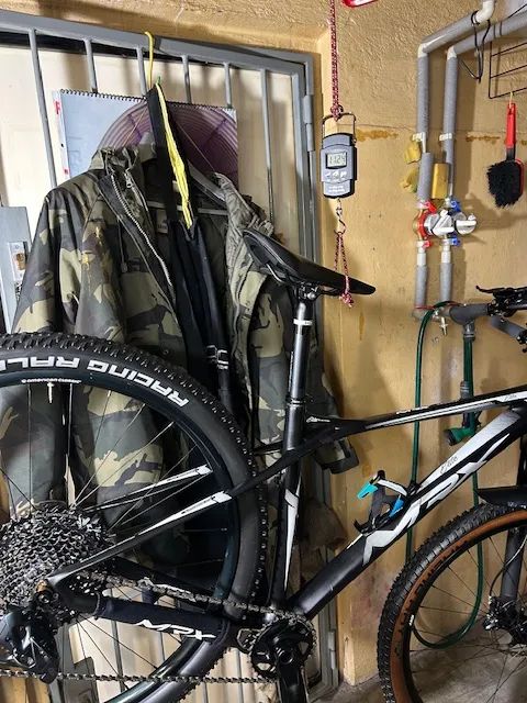 Prodám XC bike postavené na karbonovém rámu MRX 17" Elite s pohonem Sram Eagle GX - AXS 1x12