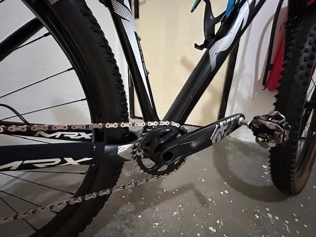 Prodám XC bike postavené na karbonovém rámu MRX 17" Elite s pohonem Sram Eagle GX - AXS 1x12