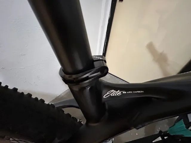 Prodám XC bike postavené na karbonovém rámu MRX 17" Elite s pohonem Sram Eagle GX - AXS 1x12