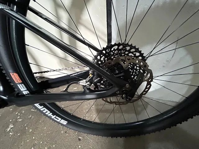 Prodám XC bike postavené na karbonovém rámu MRX 17" Elite s pohonem Sram Eagle GX - AXS 1x12