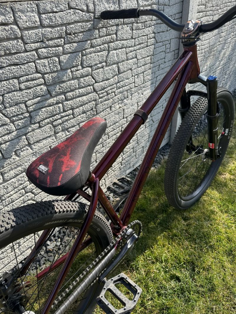 Dirt kolo NS Bikes Metropolis 1