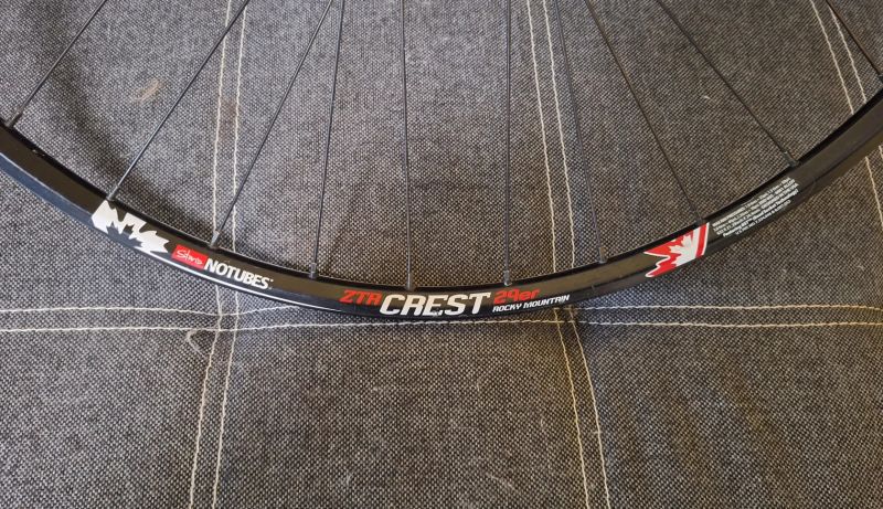 PRODÁM originální přední kolo ZTR CRAEST 29 er v barvách Rocky Mountain