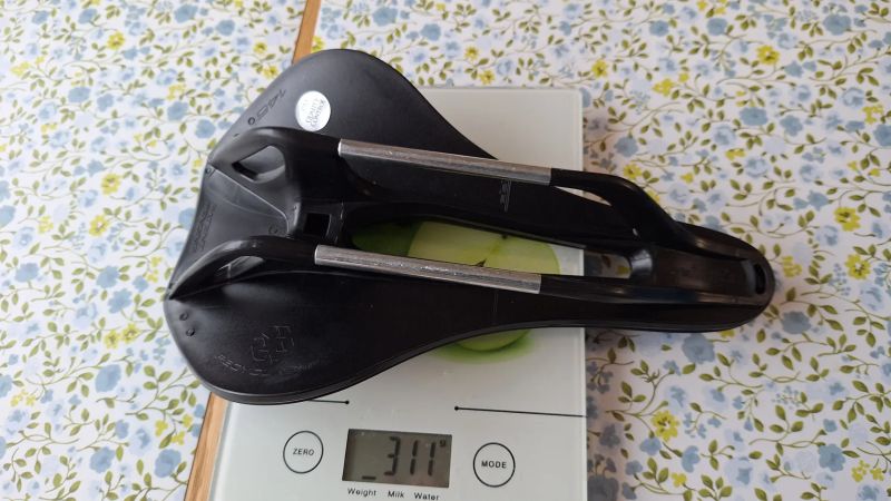 Prodám sedlo Selle Italia model X