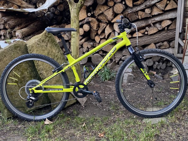 Rock Machine Thunder 24