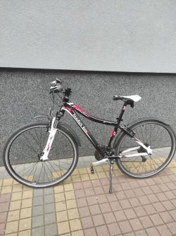 Trekové kolo Leader Fox