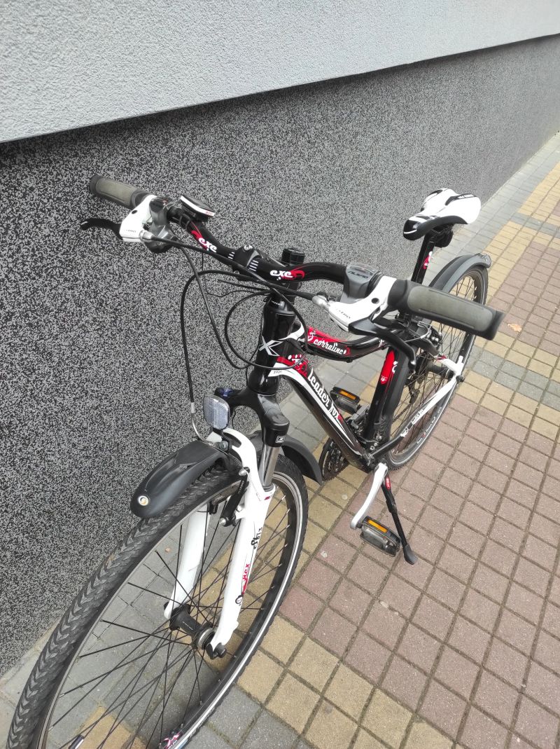 Trekové kolo Leader Fox